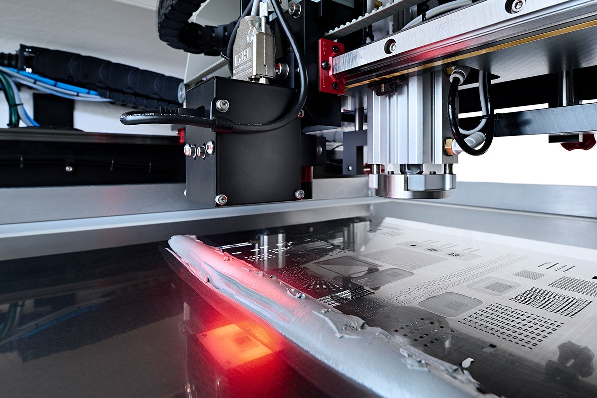 Photo_Europlacer_ii-P7 Inside - Paste bead monitor.jpg